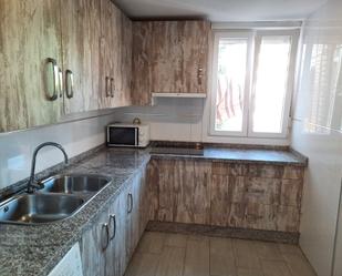 Kitchen of Flat to rent in  Granada Capital  with Private garden, Furnished and Oven