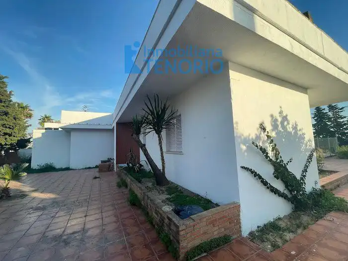 Vista exterior de Casa o chalet en venta en El Rompido con Terraza