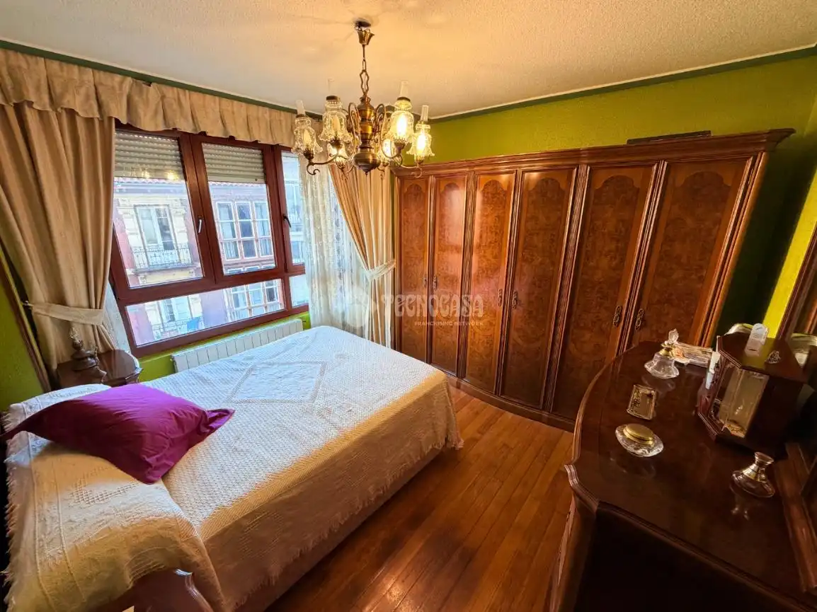 Habitación de Piso en venta en Santander con Calefacción, Parquet y Trastero