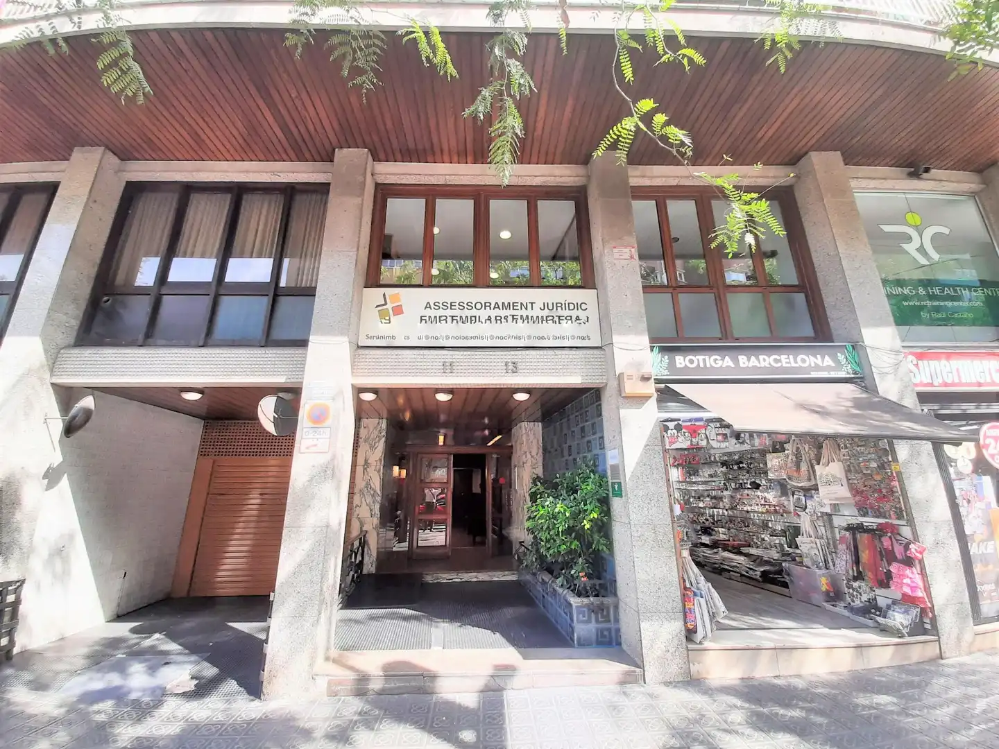 Außenansicht von Büro zur Miete in Barcelona mit Klimaanlage, Heizung und Möbliert