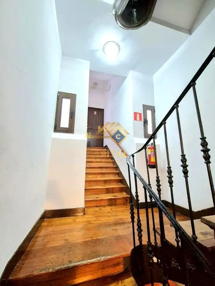 Flat for sale in Madrid  with Air Conditioner, Heating and Balcony