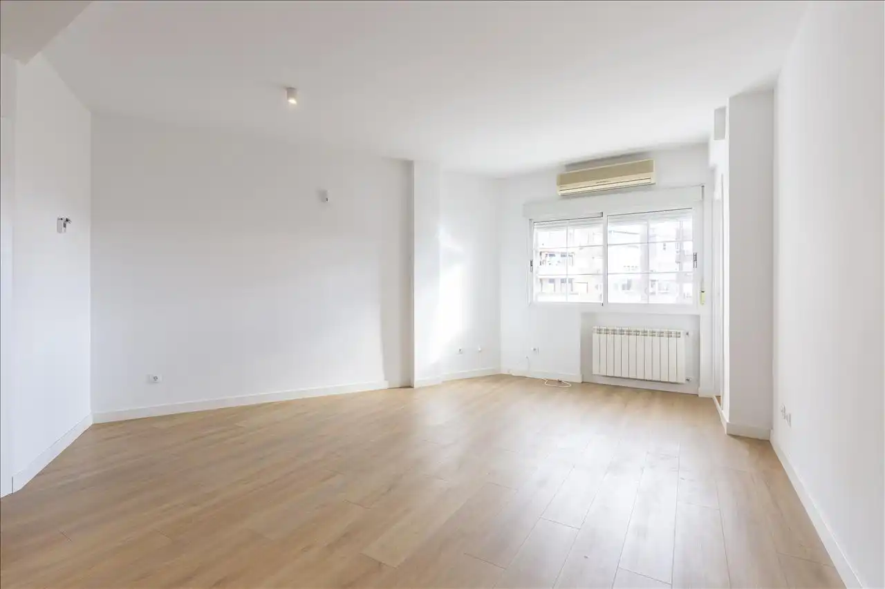 Bedroom of Flat for sale in  Madrid Capital  with Terrace