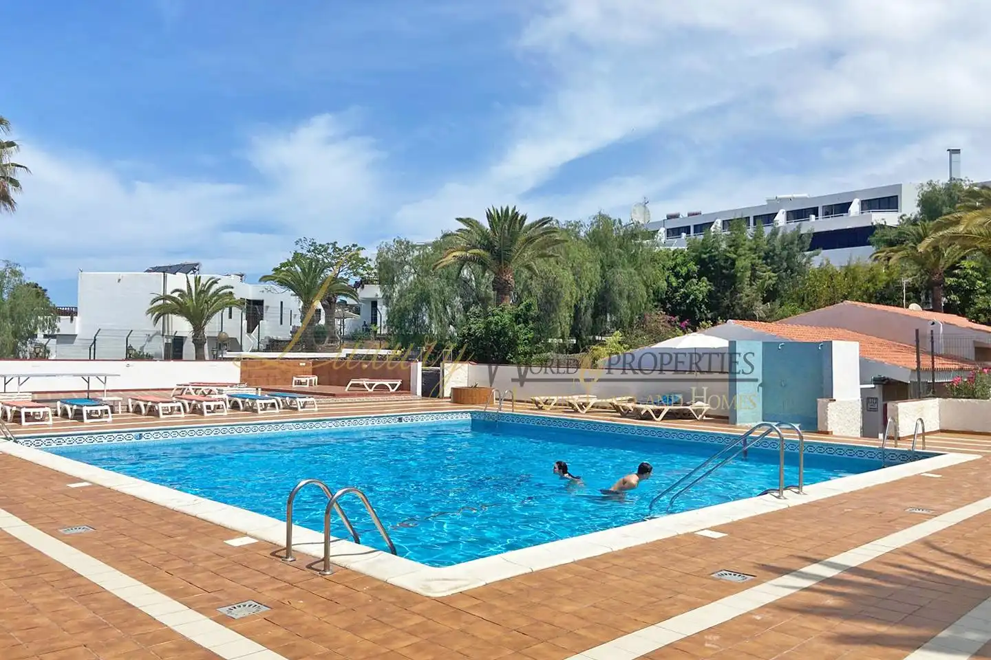 Piscina de Apartament en venda en Adeje amb Terrassa i Piscina comunitària