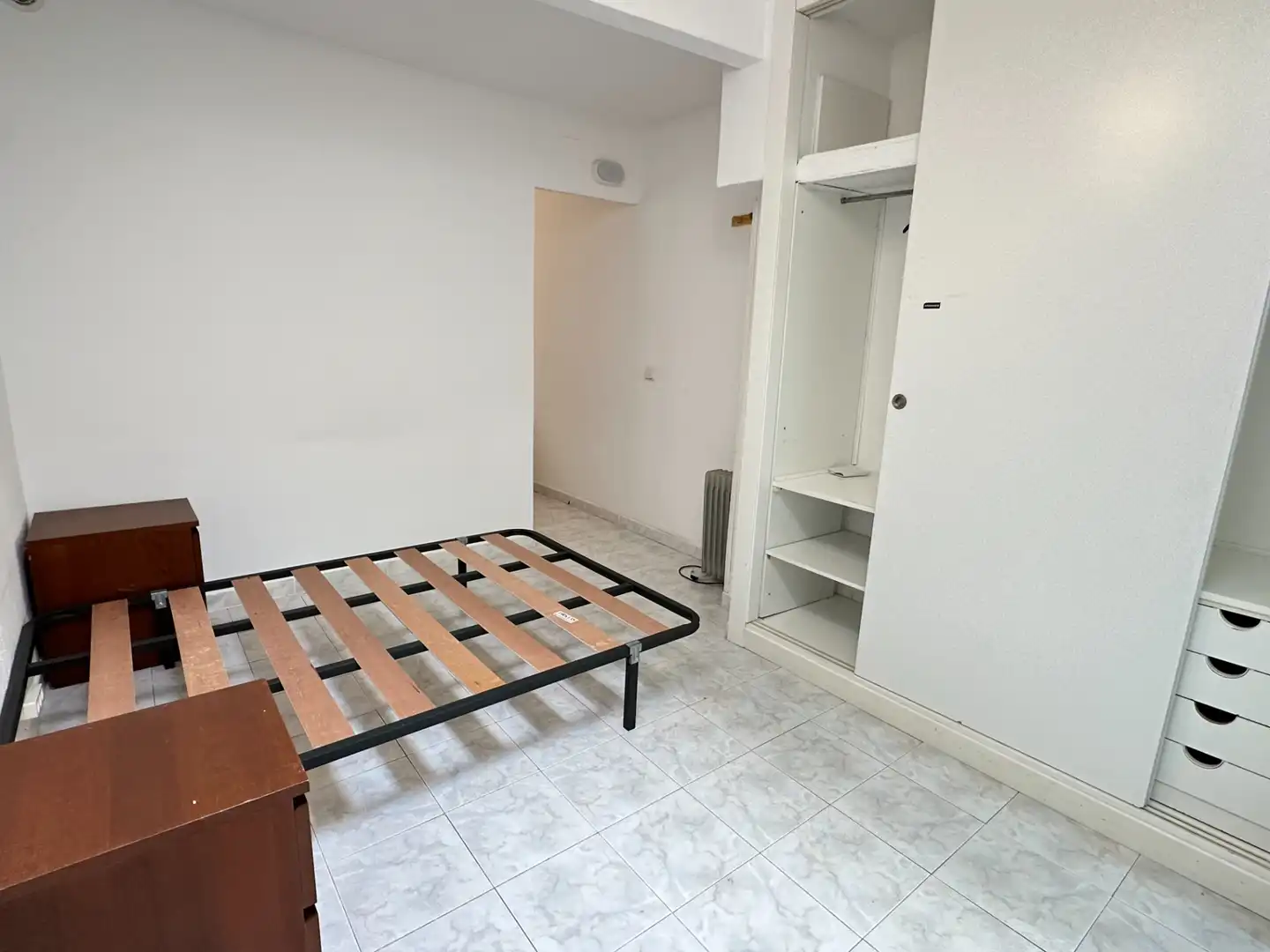 Habitación de Apartamento en venta en Madrid con Calefacción, Amueblado y Lavadora