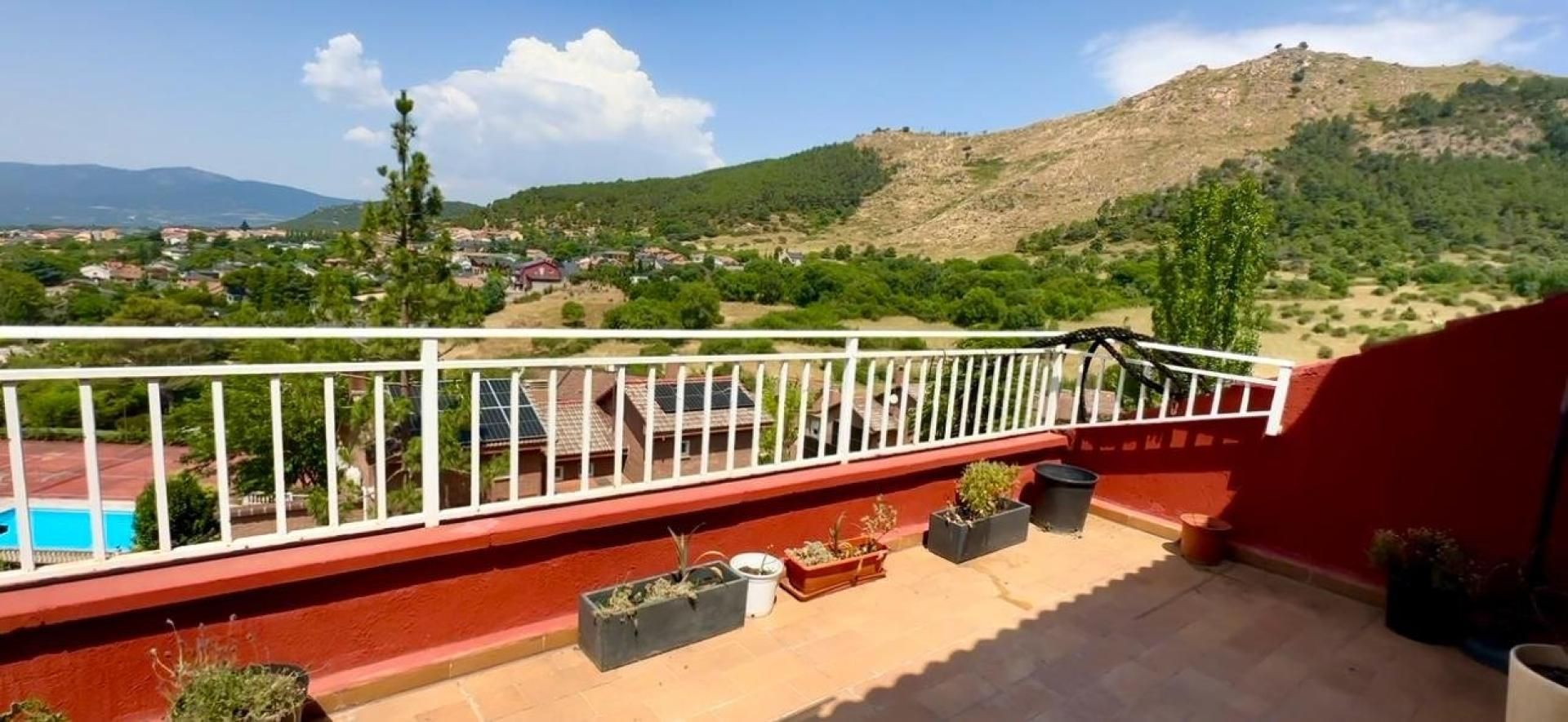 Terrassa de Casa adosada en venda en Collado Mediano amb Aire condicionat, Calefacció i Terrassa