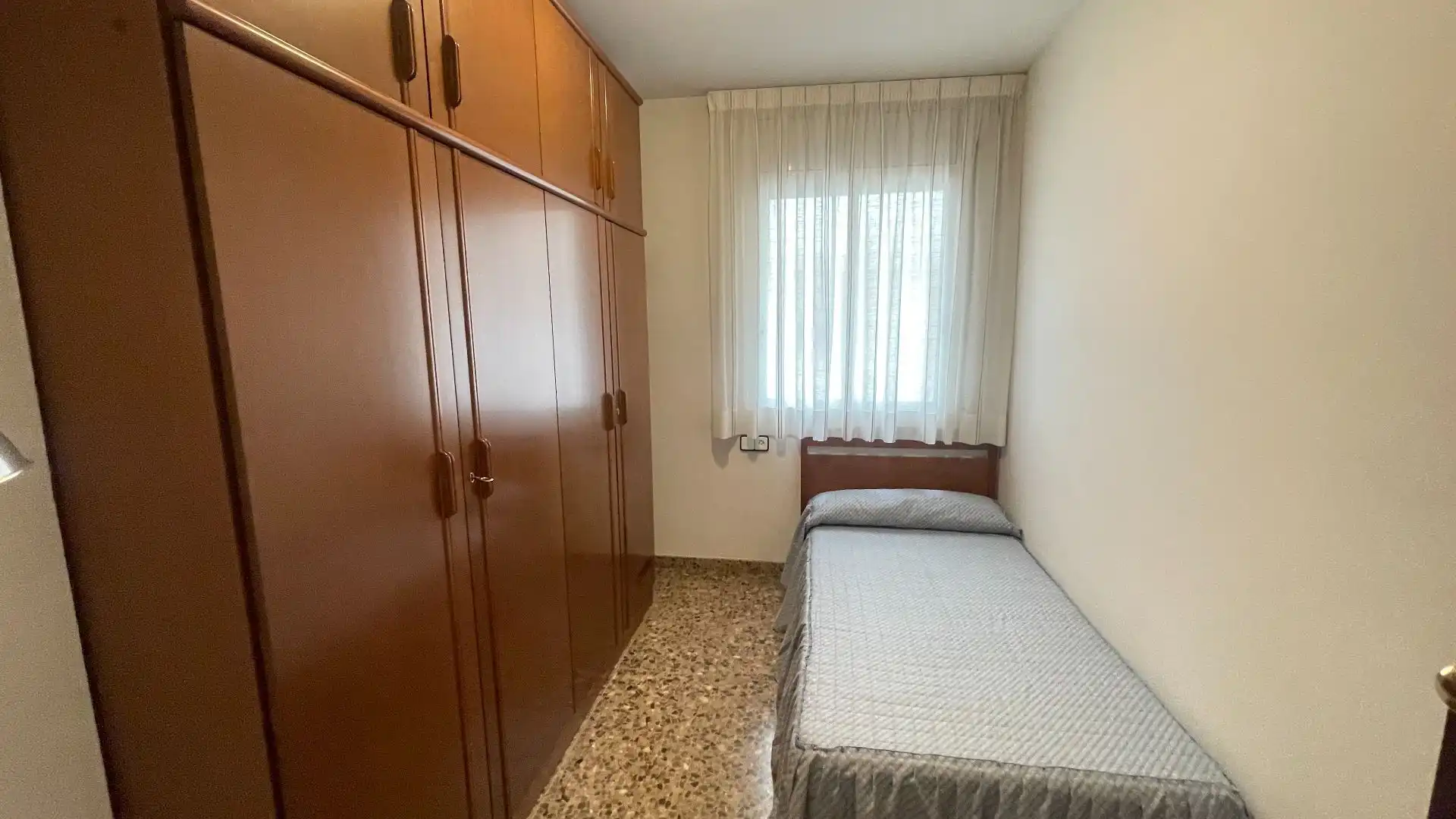 Dormitori de Pis en venda en Terrassa amb Aire condicionat, Calefacció i Terrassa