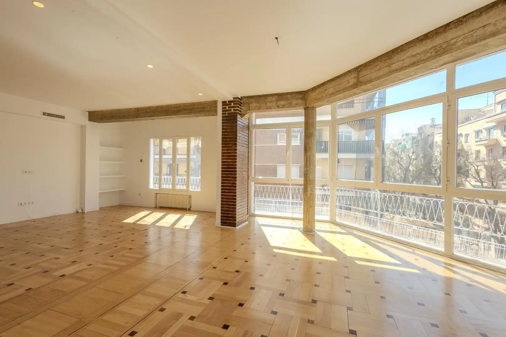 Piso con ascensor en venta en Calle Calle Guzmán El Bueno, imagen 24