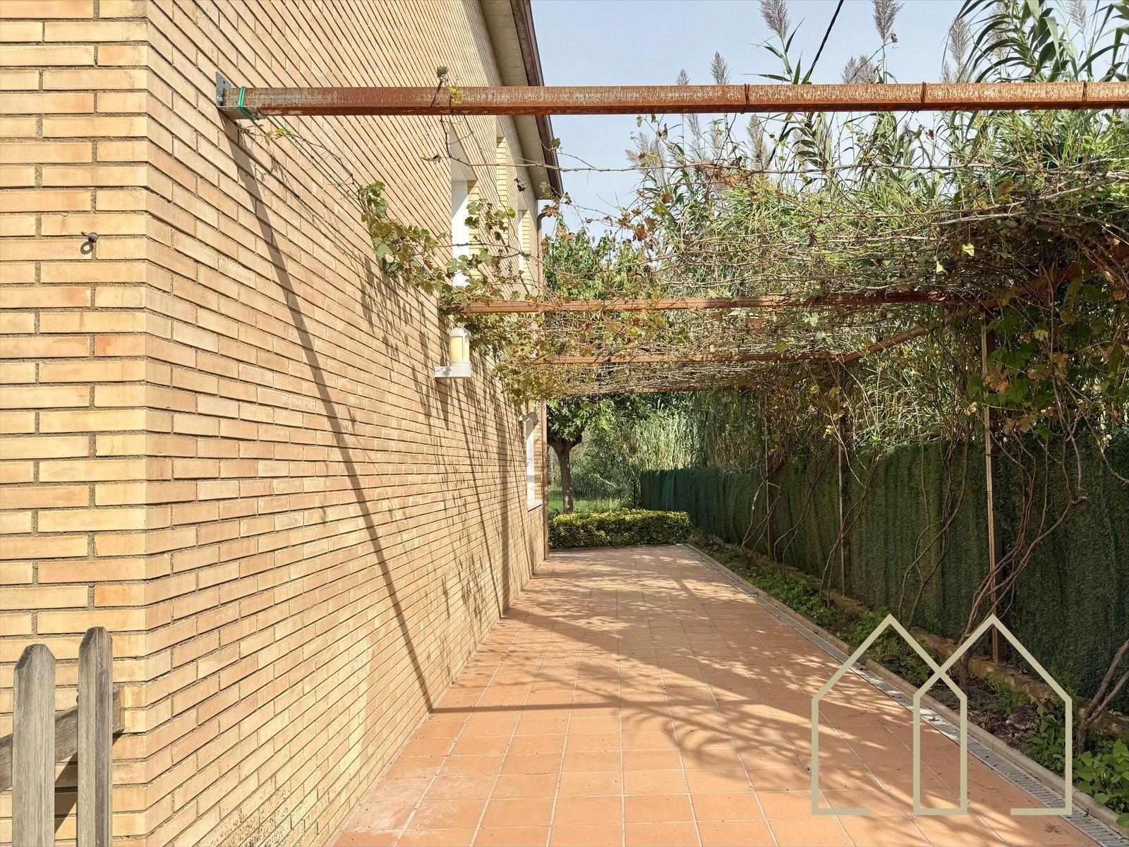 Jardí de Casa o xalet en venda en Flaçà amb Aire condicionat, Calefacció i Jardí privat