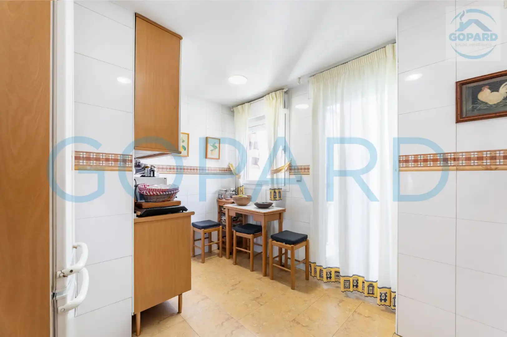 Kitchen of Flat for sale in Alcobendas  with Air Conditioner, Heating and Parquet flooring