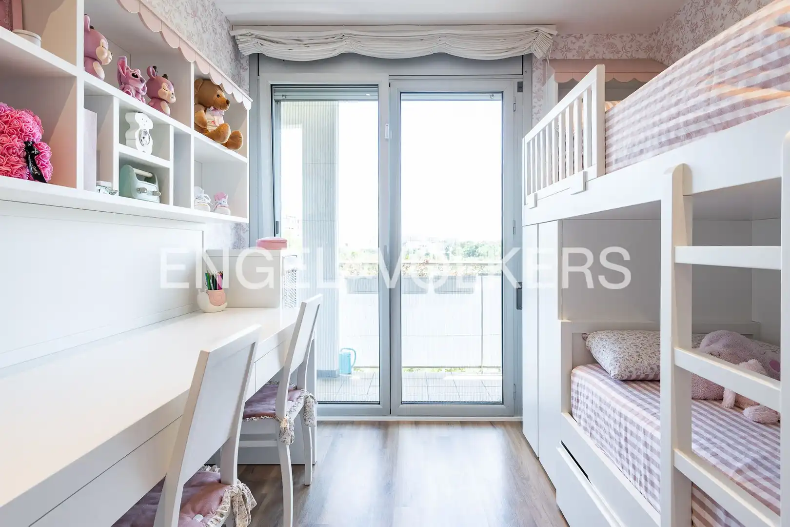 Balcony of Flat for sale in Sant Adrià de Besòs  with Air Conditioner, Heating and Parquet flooring