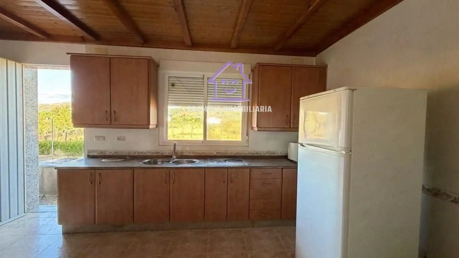 Cuina de Casa o xalet en venda en Verín amb Moblat