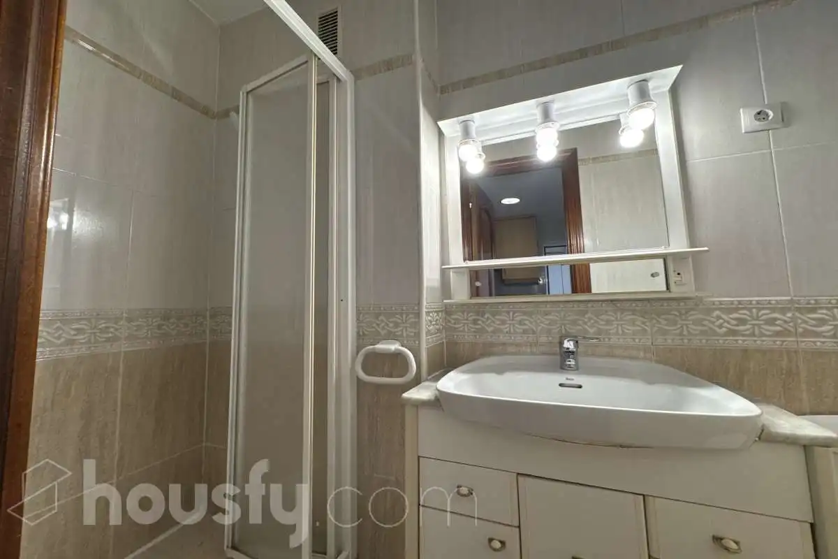 Flat for rent in Calle de Perú, Valleaguado - La Cañada