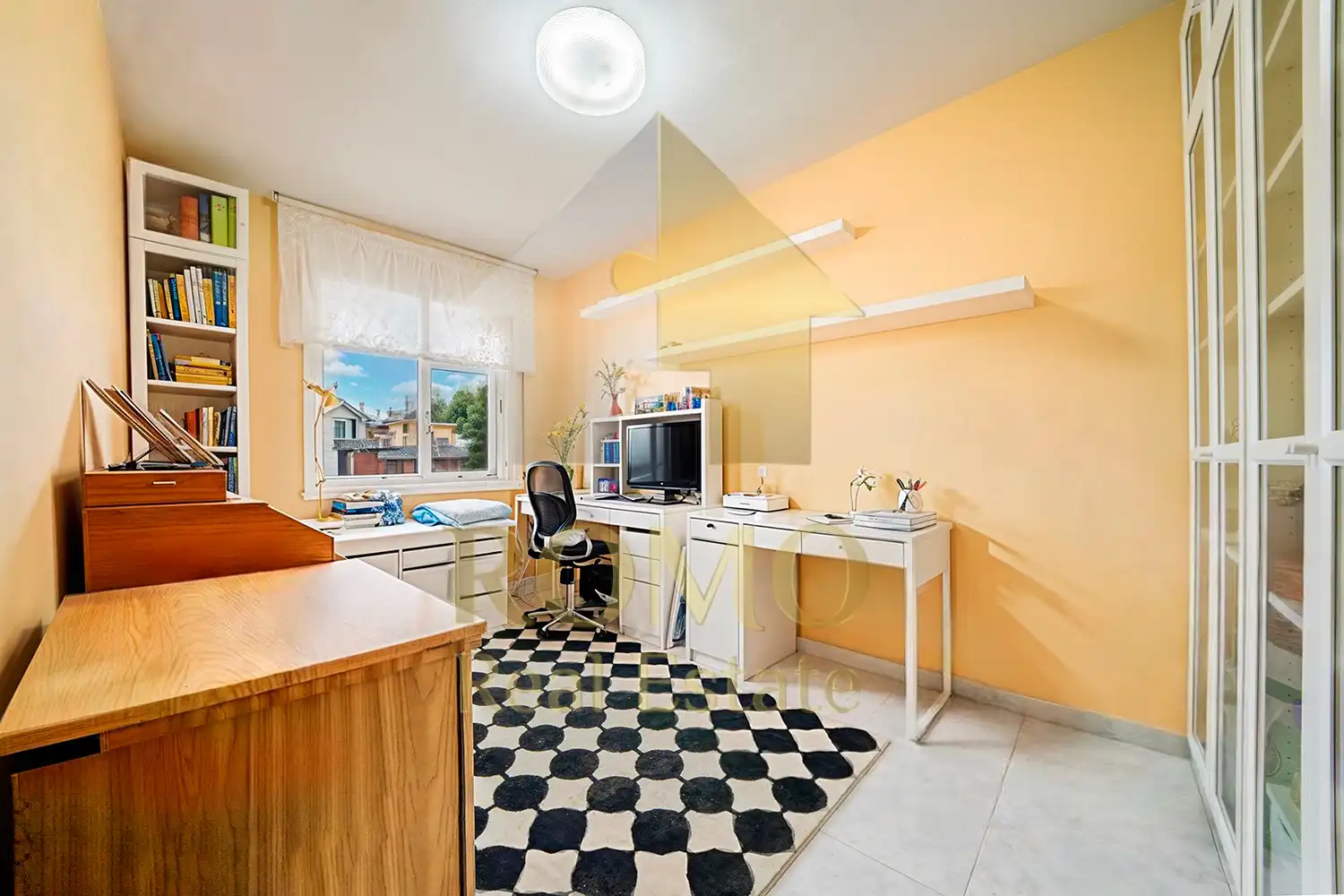 Habitación de Casa adosada en venta en Santa Perpètua de Mogoda con Aire acondicionado, Calefacción y Jardín privado