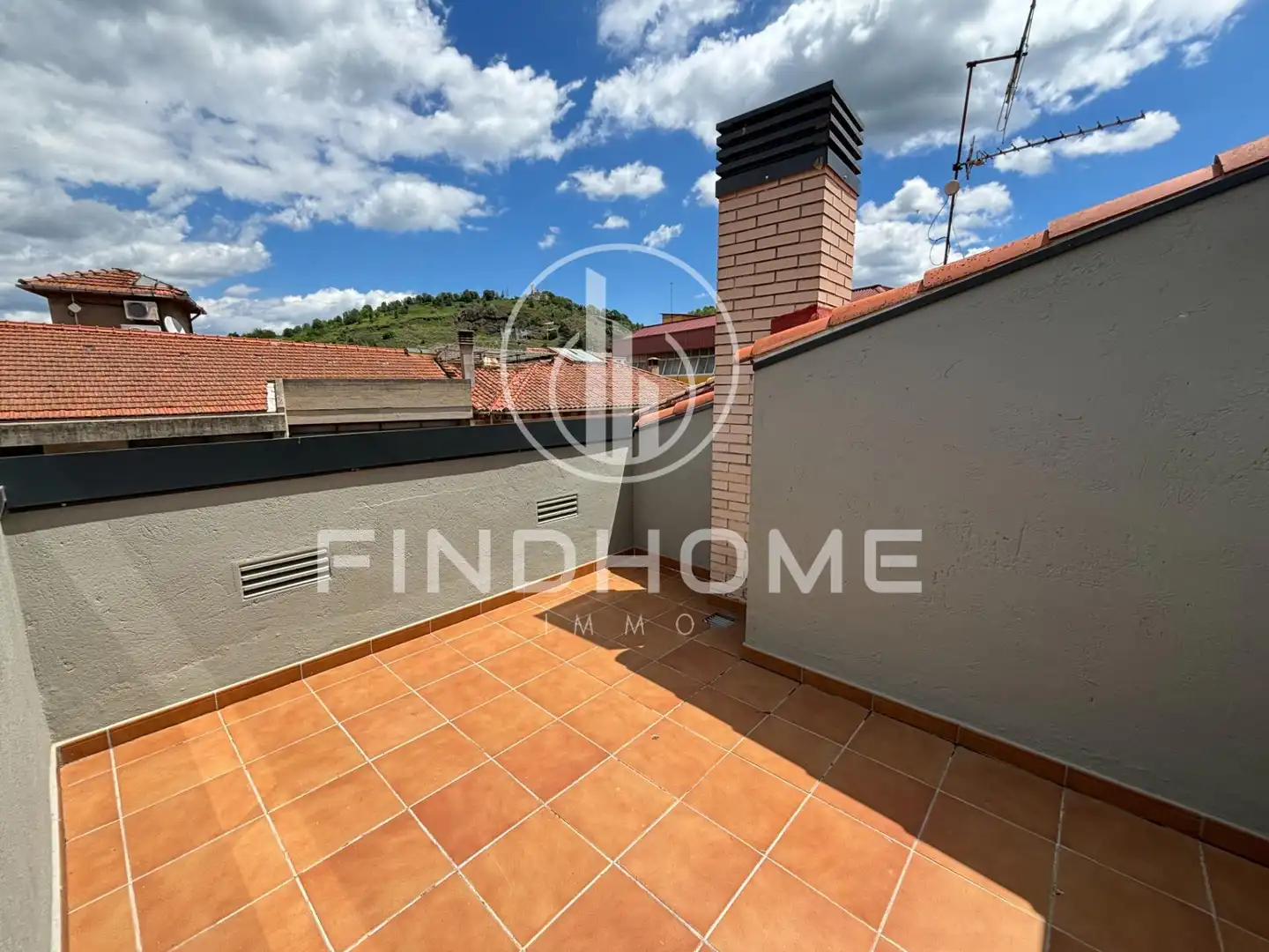 Terraza de Ático en venta en Olot con Calefacción, Terraza y Trastero