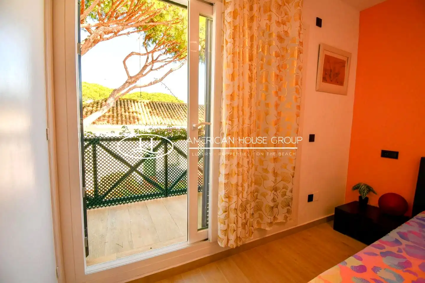 Dormitori de Casa o xalet en venda en Chiclana de la Frontera amb Aire condicionat, Jardí privat i Terrassa