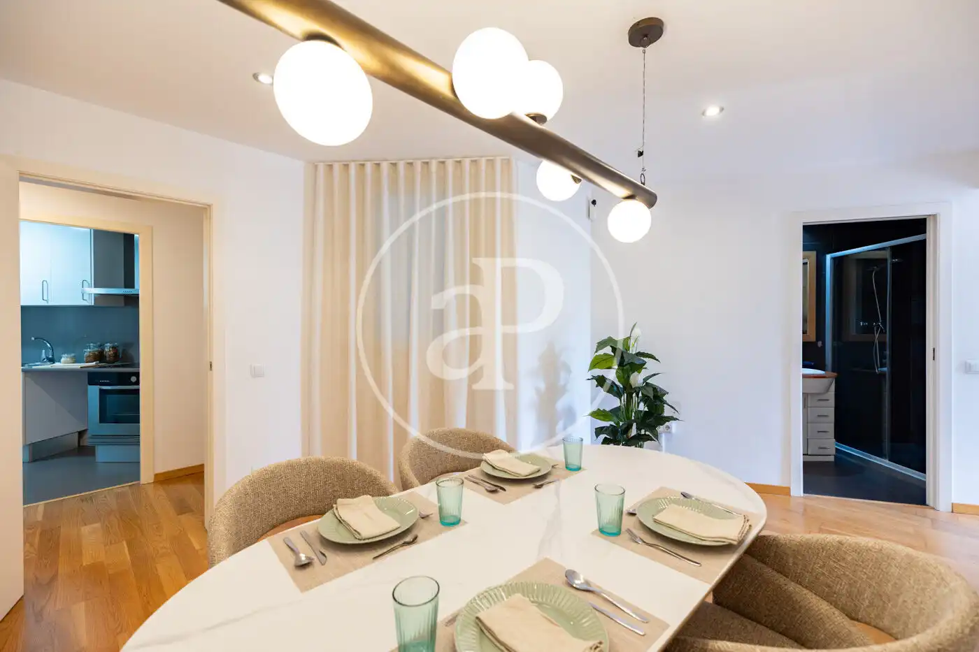 Comedor de Piso en venta en Barcelona con Aire acondicionado, Calefacción y Balcón