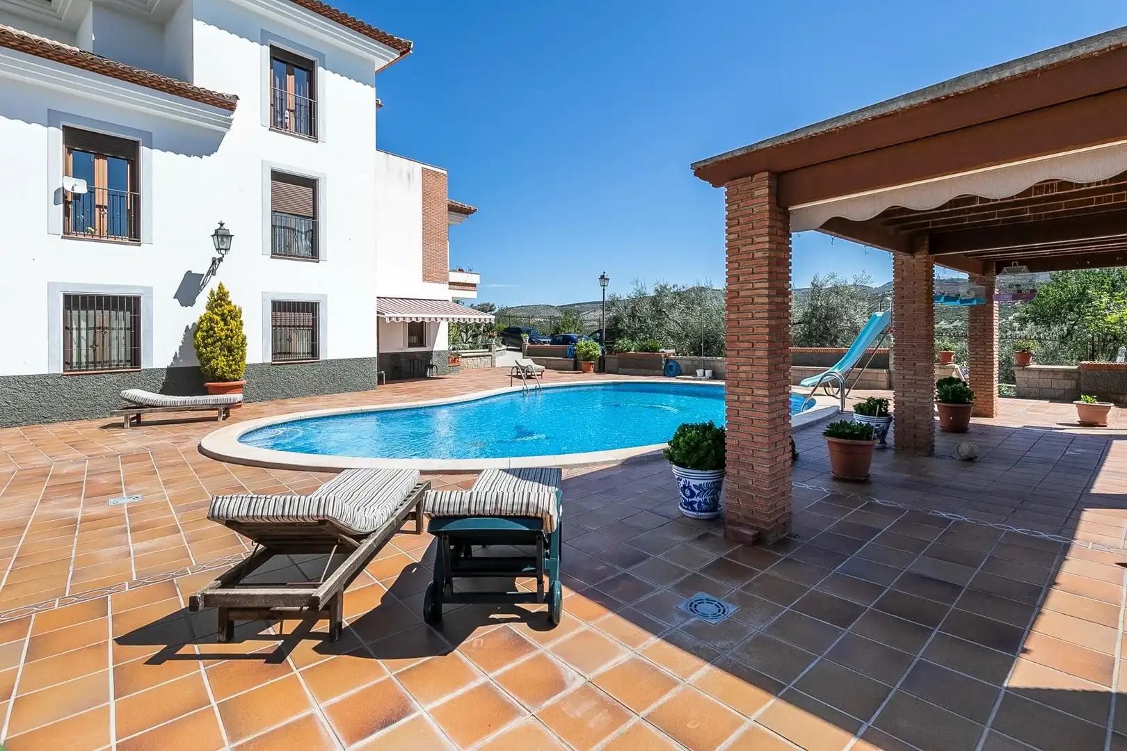 Piscina de Finca rústica en venta en Montefrío con Calefacción, Jardín privado y Terraza
