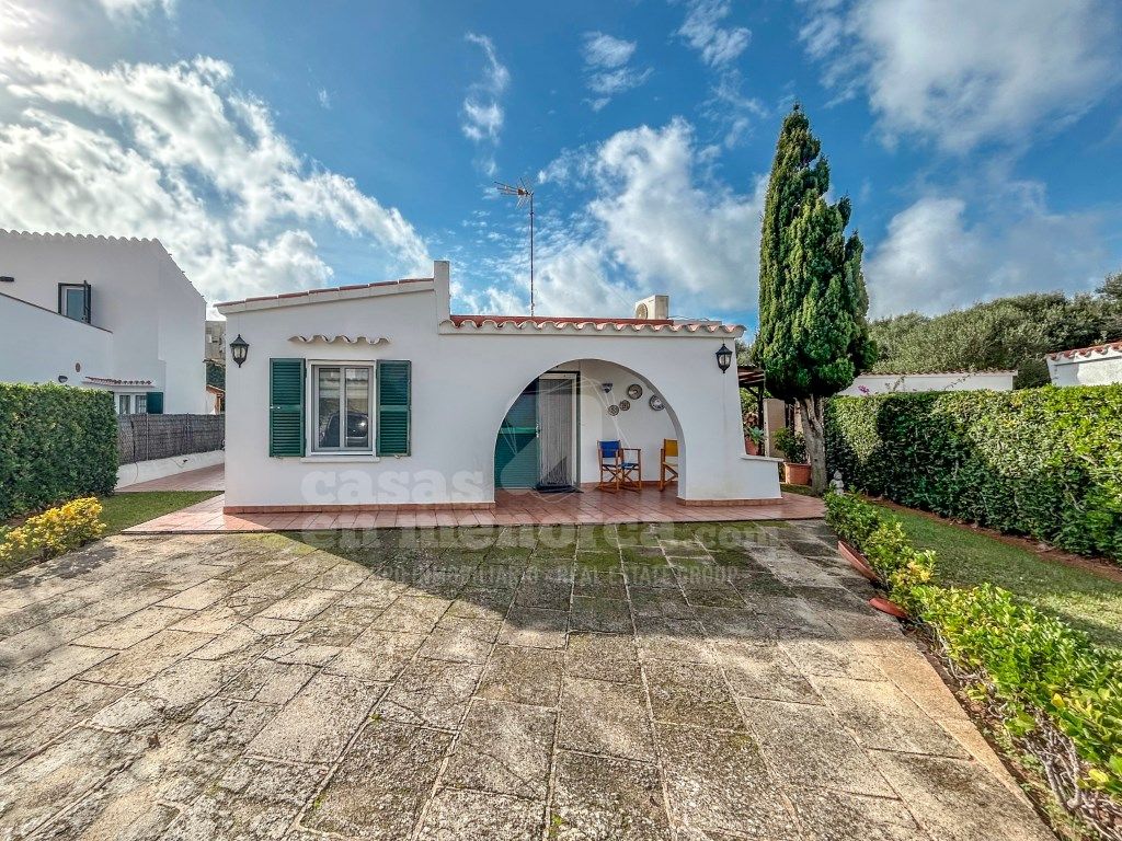 House or chalet for sale in Cala Blanca