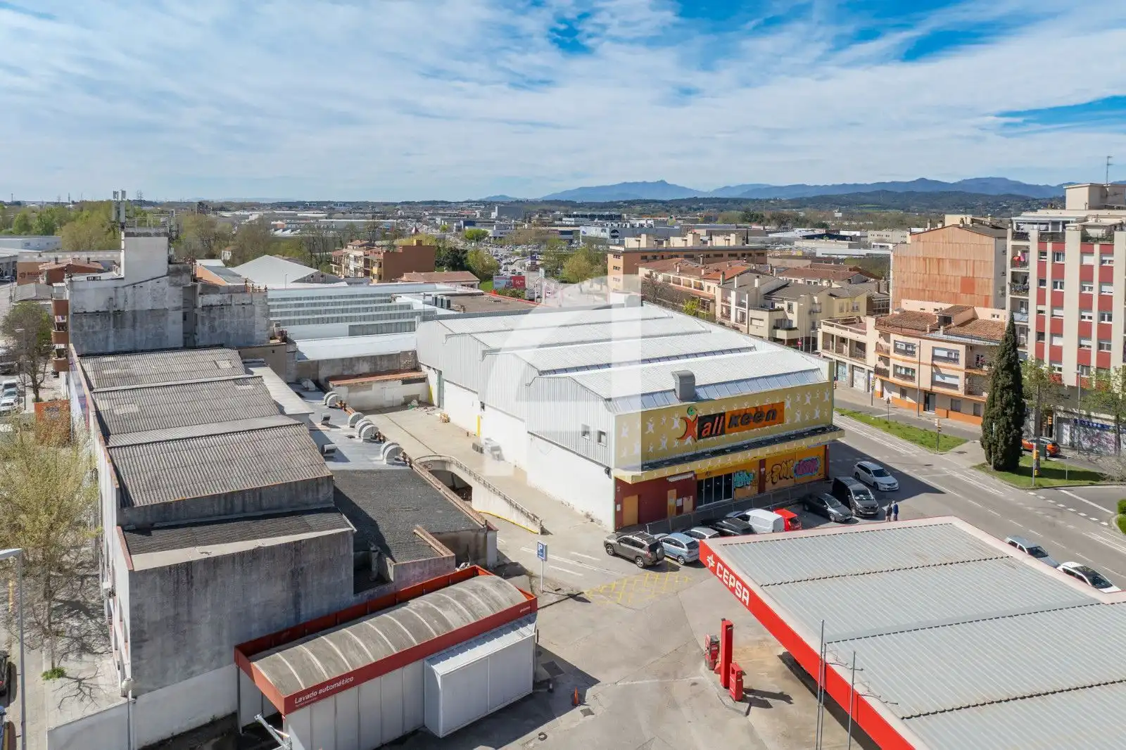 Industrial buildings for rent in Girona