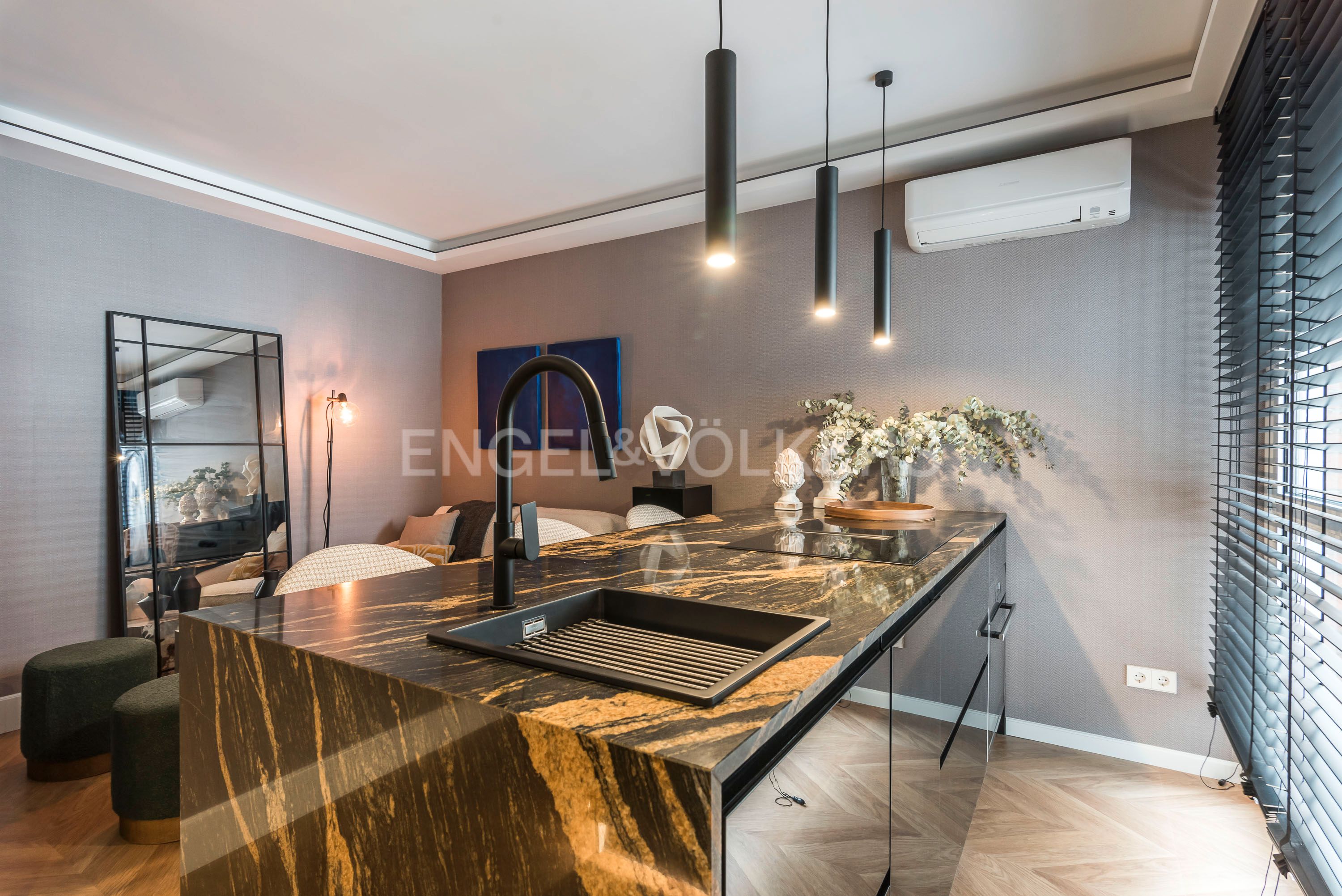 Kitchen of Flat for sale in  Madrid Capital  with Air Conditioner, Heating and Furnished