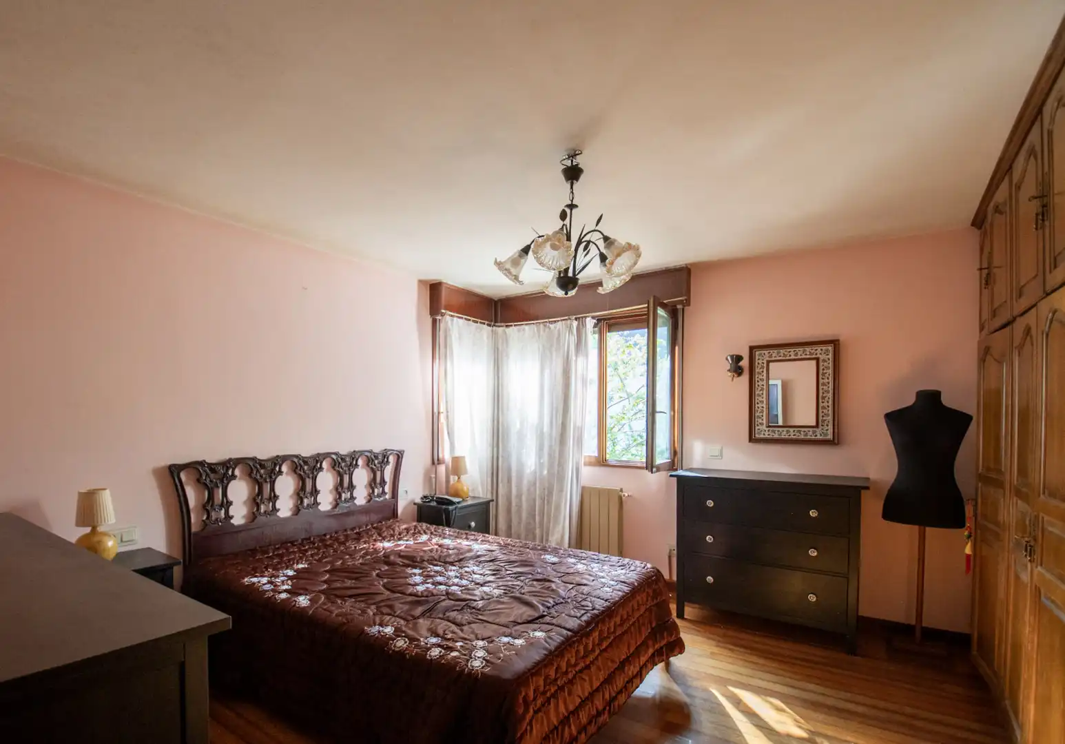 Habitación de Casa o chalet en venta en Villaviciosa con Calefacción, Terraza y Trastero