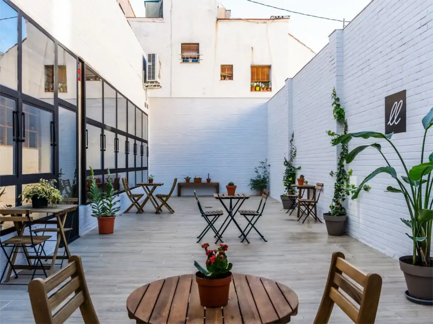 Terrassa de Nau industrial de lloguer en Madrid