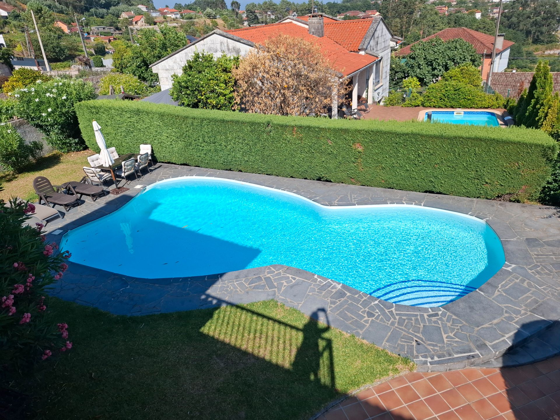 Piscina de Casa o xalet en venda en Tui amb Calefacció, Jardí privat i Terrassa