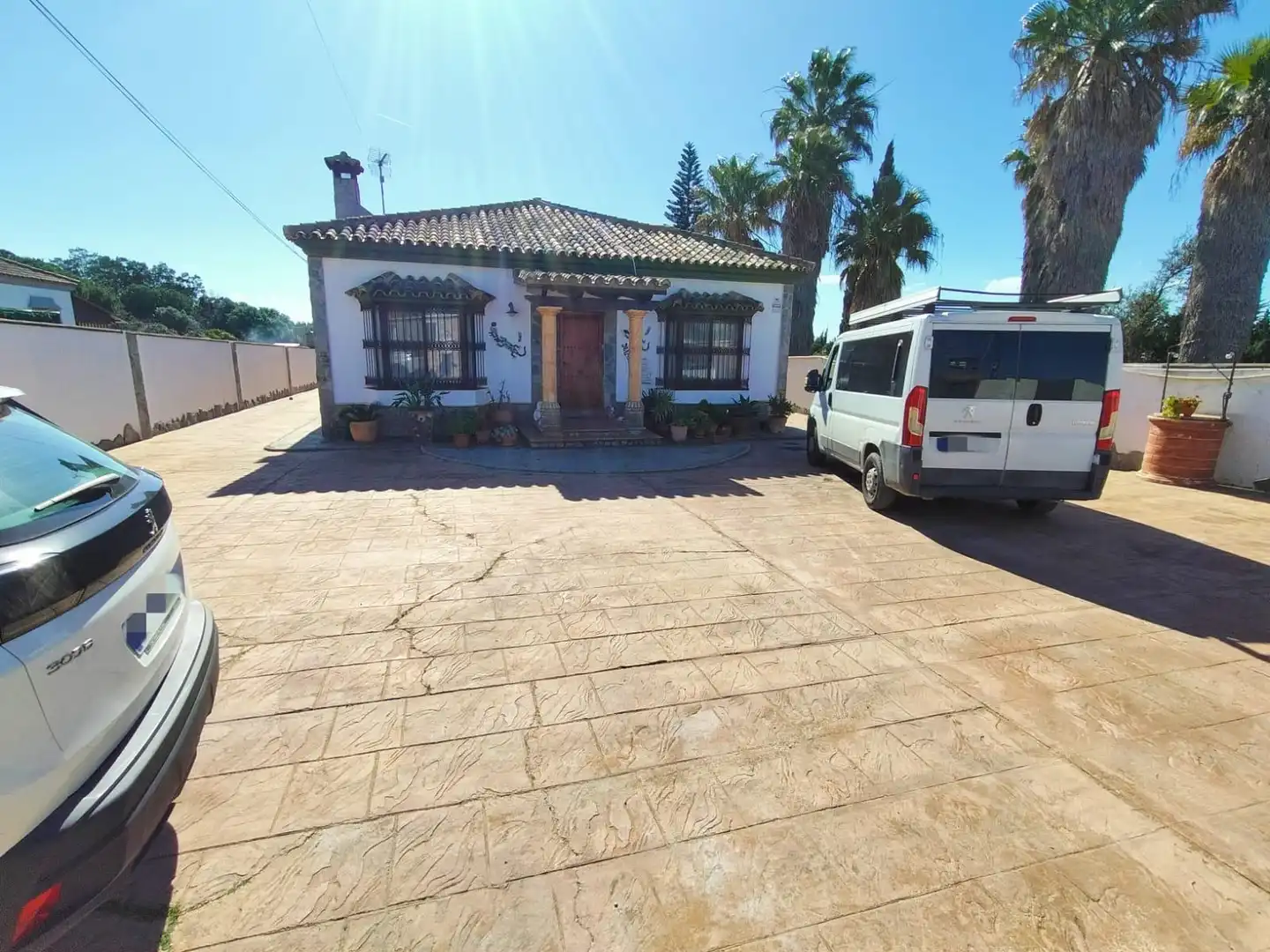 Exterior view of Houses for sale in Chiclana de la Frontera  with Storage room