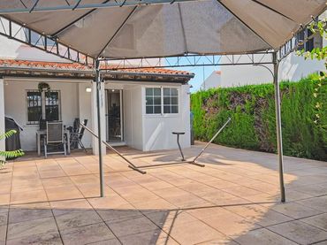Bungalow avec piscine à vendre à Las Marinas / Les Marines
