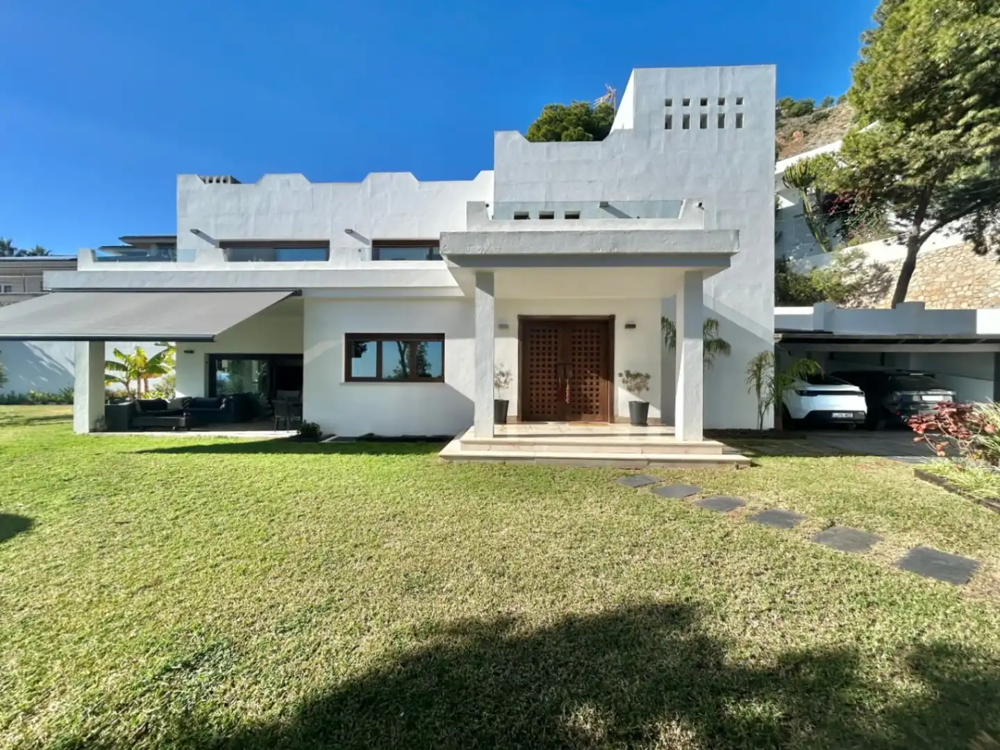 Chalet con terraza en venta en Este