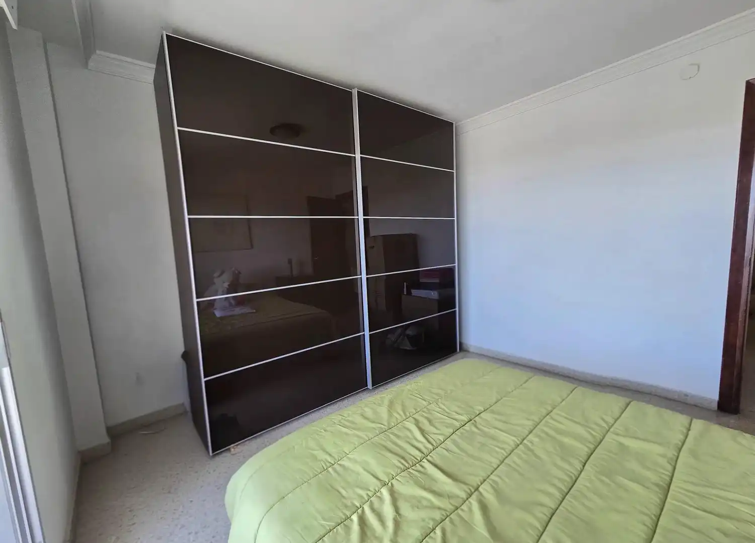 Habitación de Piso en venta en Málaga con Jardín privado, Terraza y Amueblado