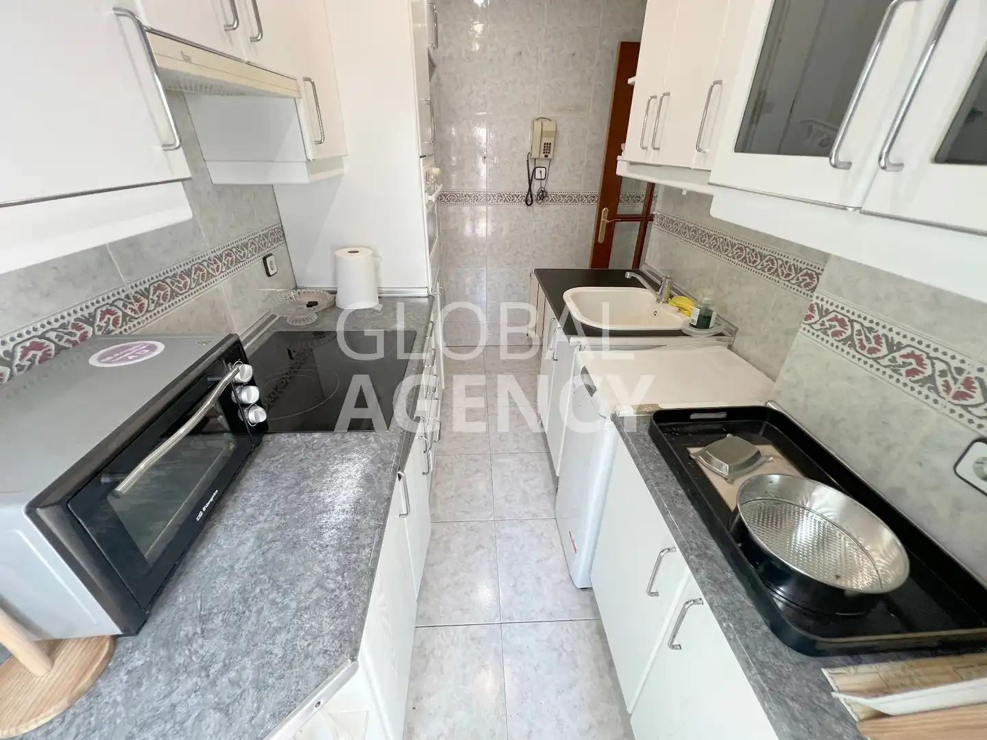 Kitchen of Attic for sale in Madrid  with Air Conditioner, Heating and Parquet flooring