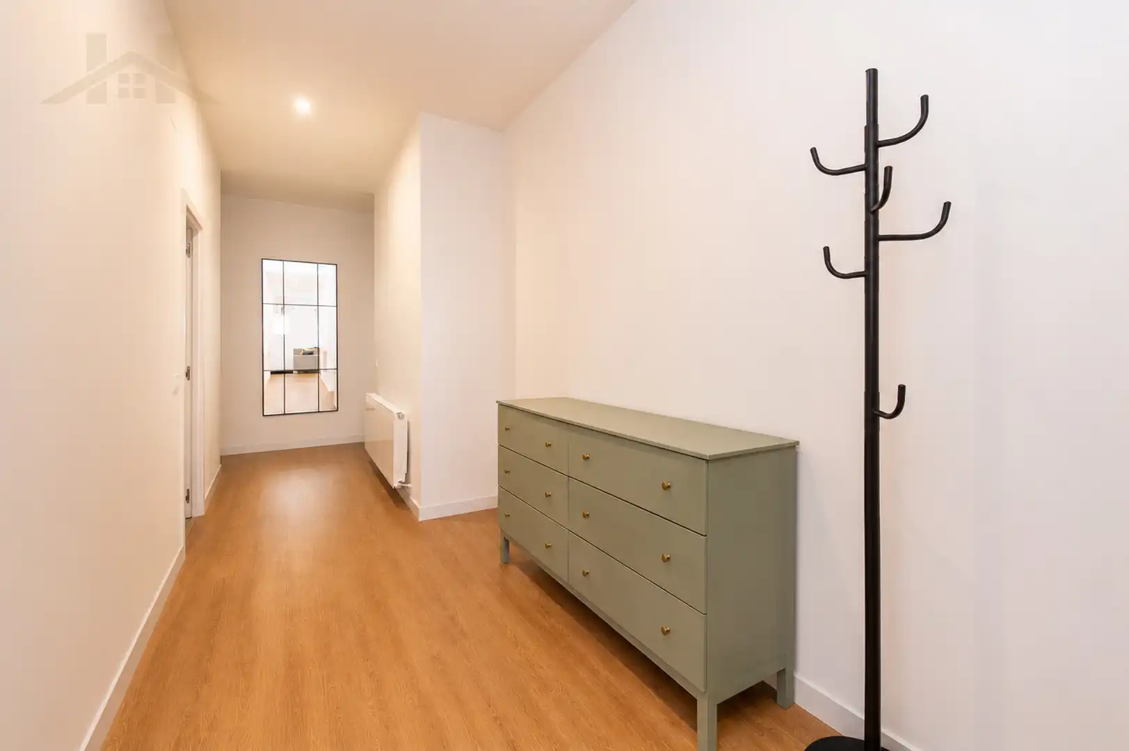 Wohnung zum Verkauf in Tres Cantos mit Klimaanlage, Heizung und Möbliert