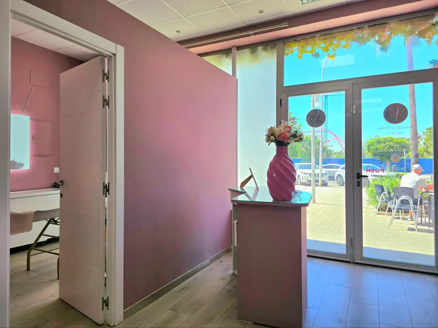 Commercial properties for rent in Marbella  with Air Conditioner and Furnished