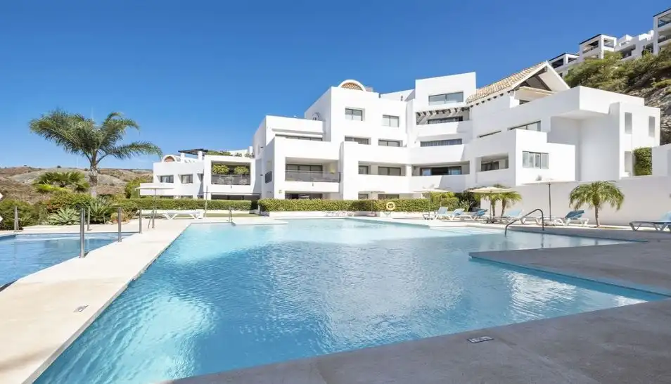 Àtic amb piscina en venda a Urbanización Los Flamingos 143
