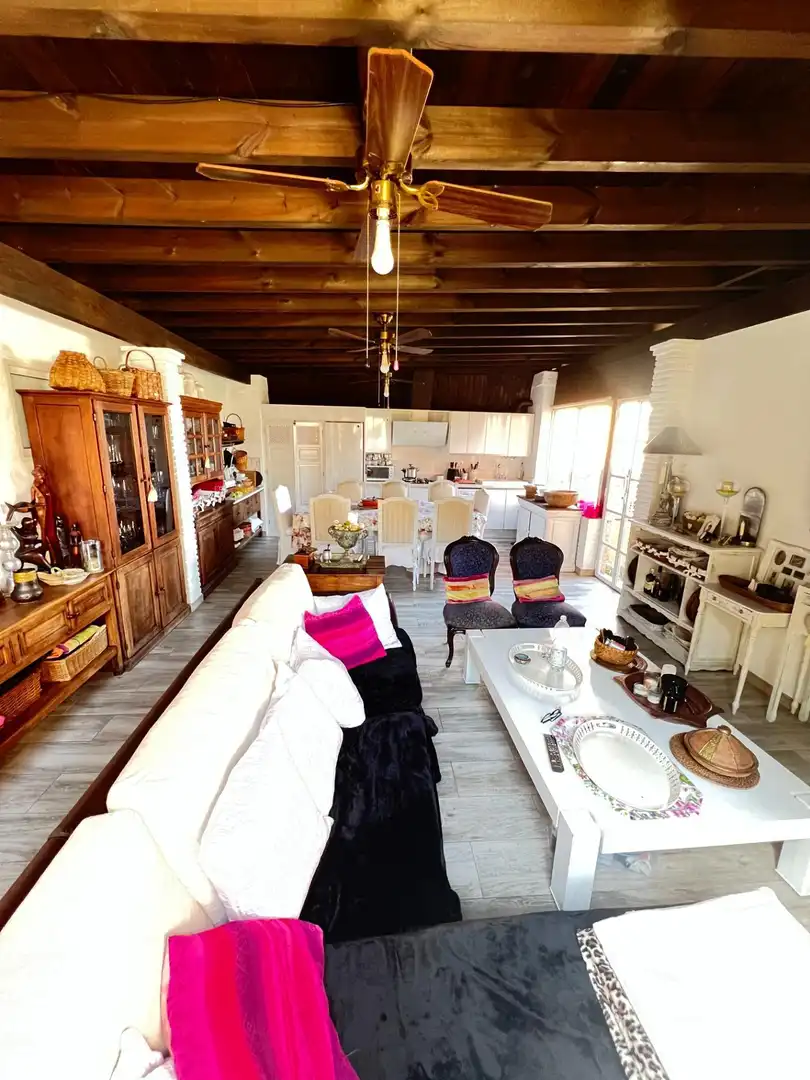 Sala d'estar de Casa o xalet en venda en Alhaurín de la Torre amb Aire condicionat, Jardí privat i Terrassa