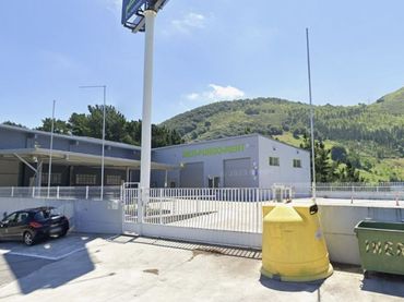 Nau industrial en venda a Deba
