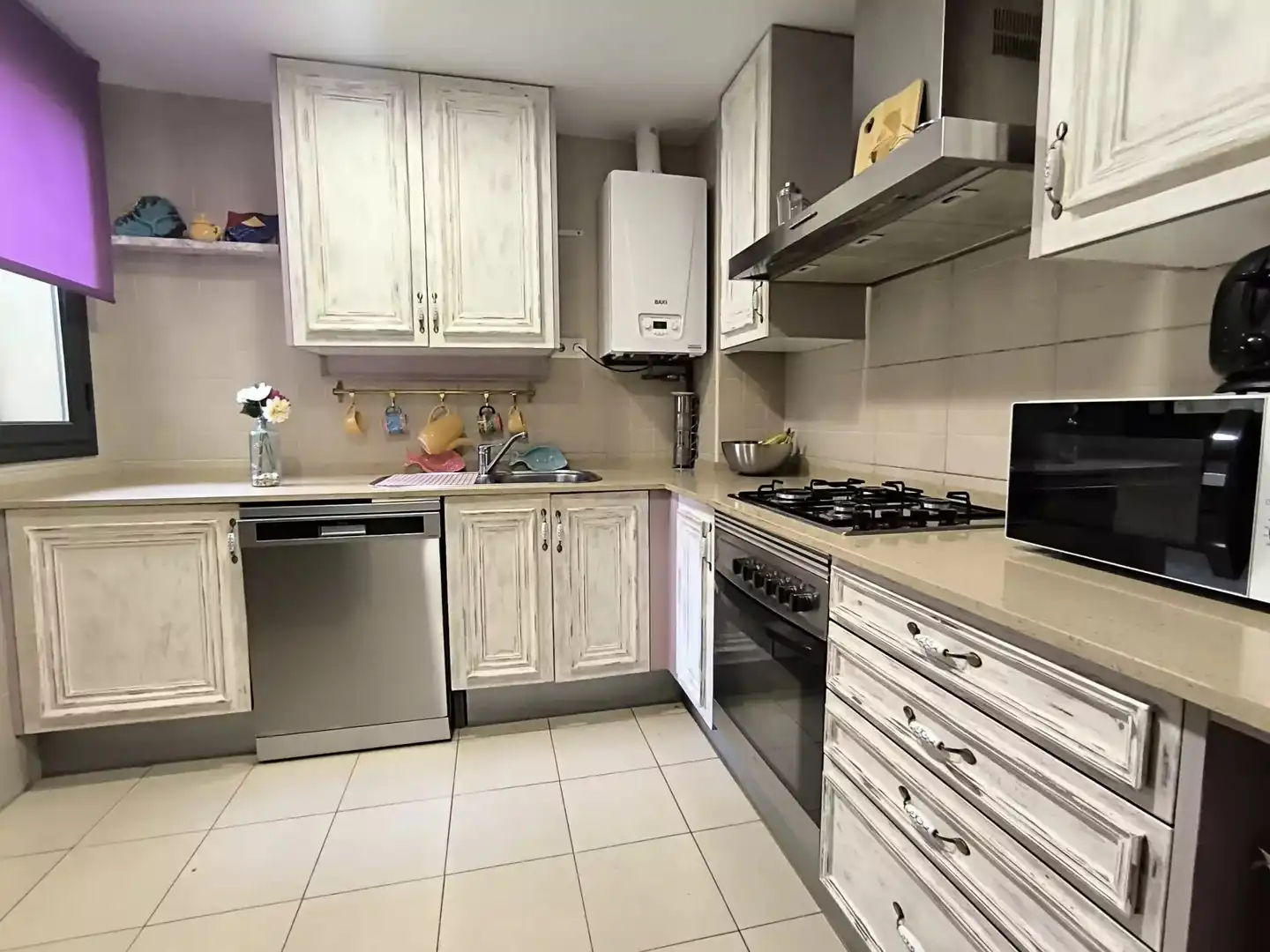 Küche von Wohnung zum Verkauf in Tordera mit Klimaanlage, Heizung und Parkett