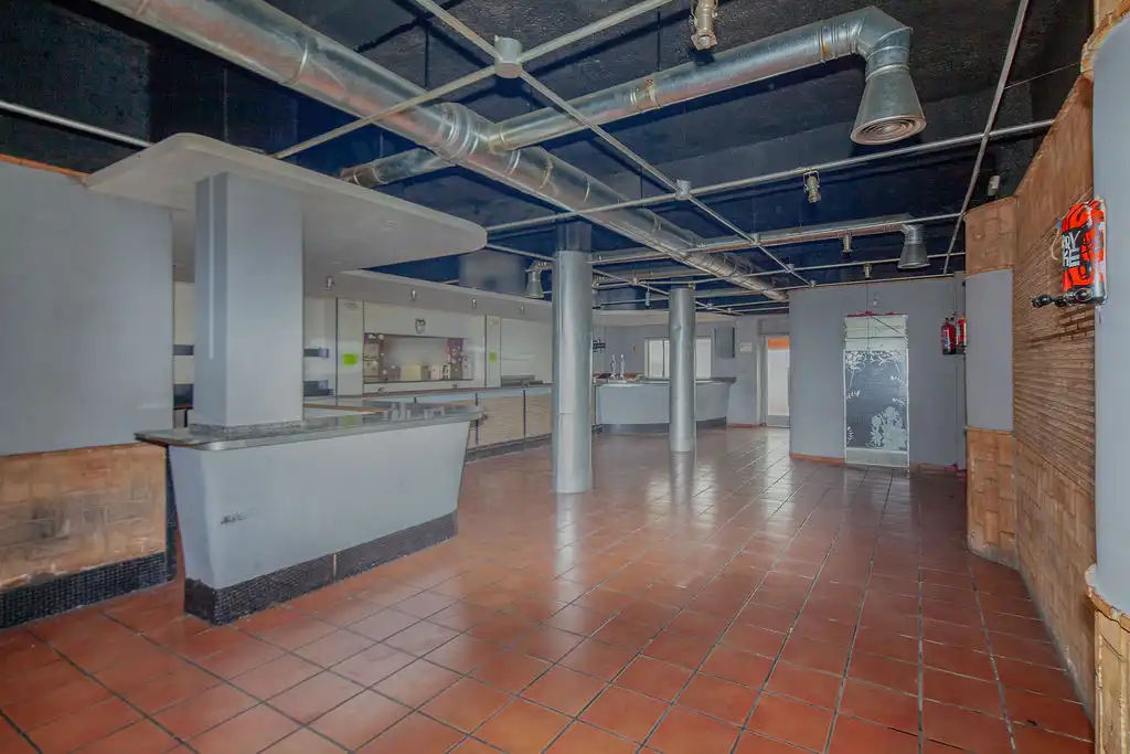 Business premises for sale in C/ Lluis Santangel, imagen 5