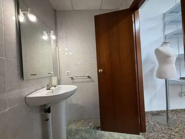 Gewerbefläche zur Miete in Carrer del Riu Adra 34, imagen 19