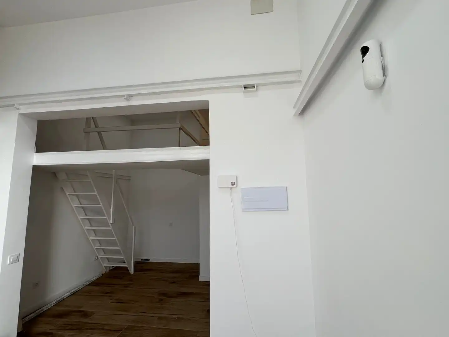 Ground floor for sale in Barcelona  with Heating