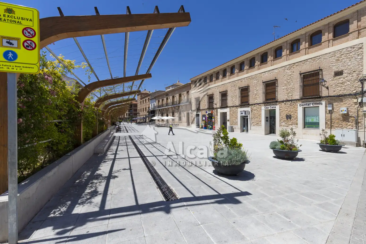 Außenansicht von Wohnung zum Verkauf in Ocaña mit Heizung, Privatgarten und Terrasse