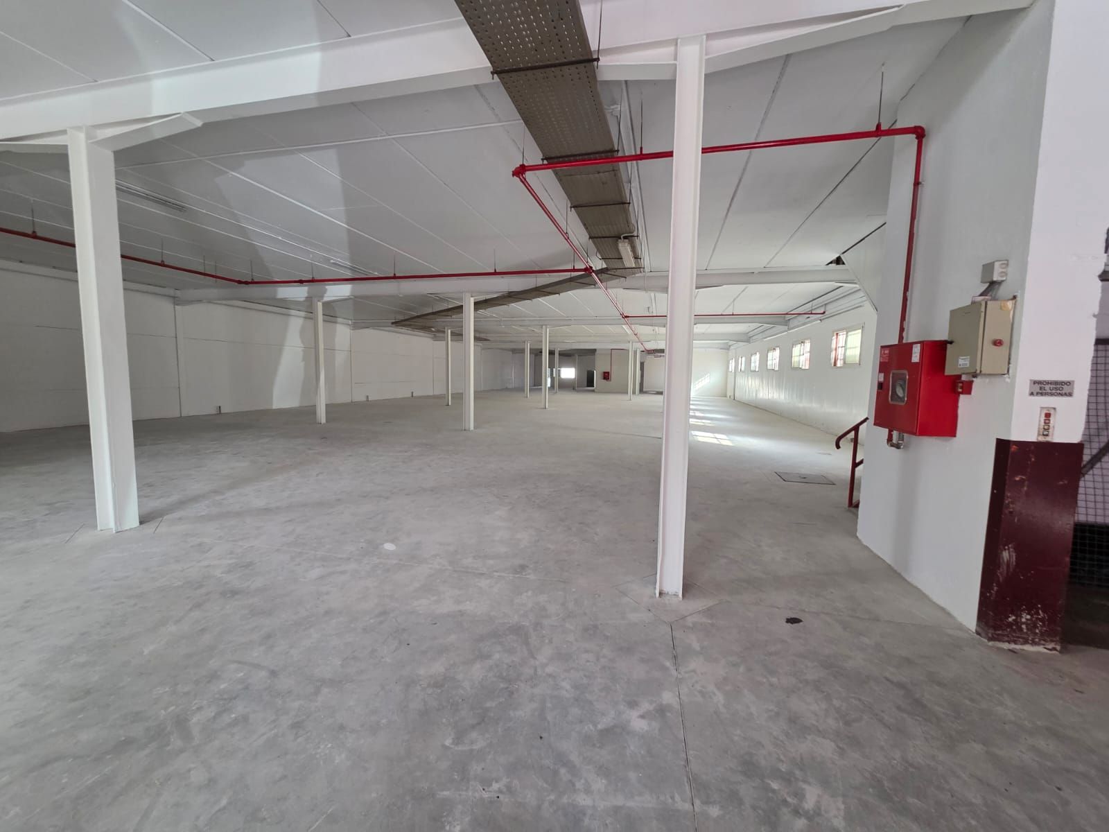 Nau industrial de lloguer en Los Barrios