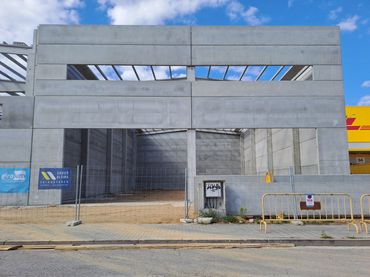 Nave industrial en alquiler en Carrer Josep Puig i Cadafalch