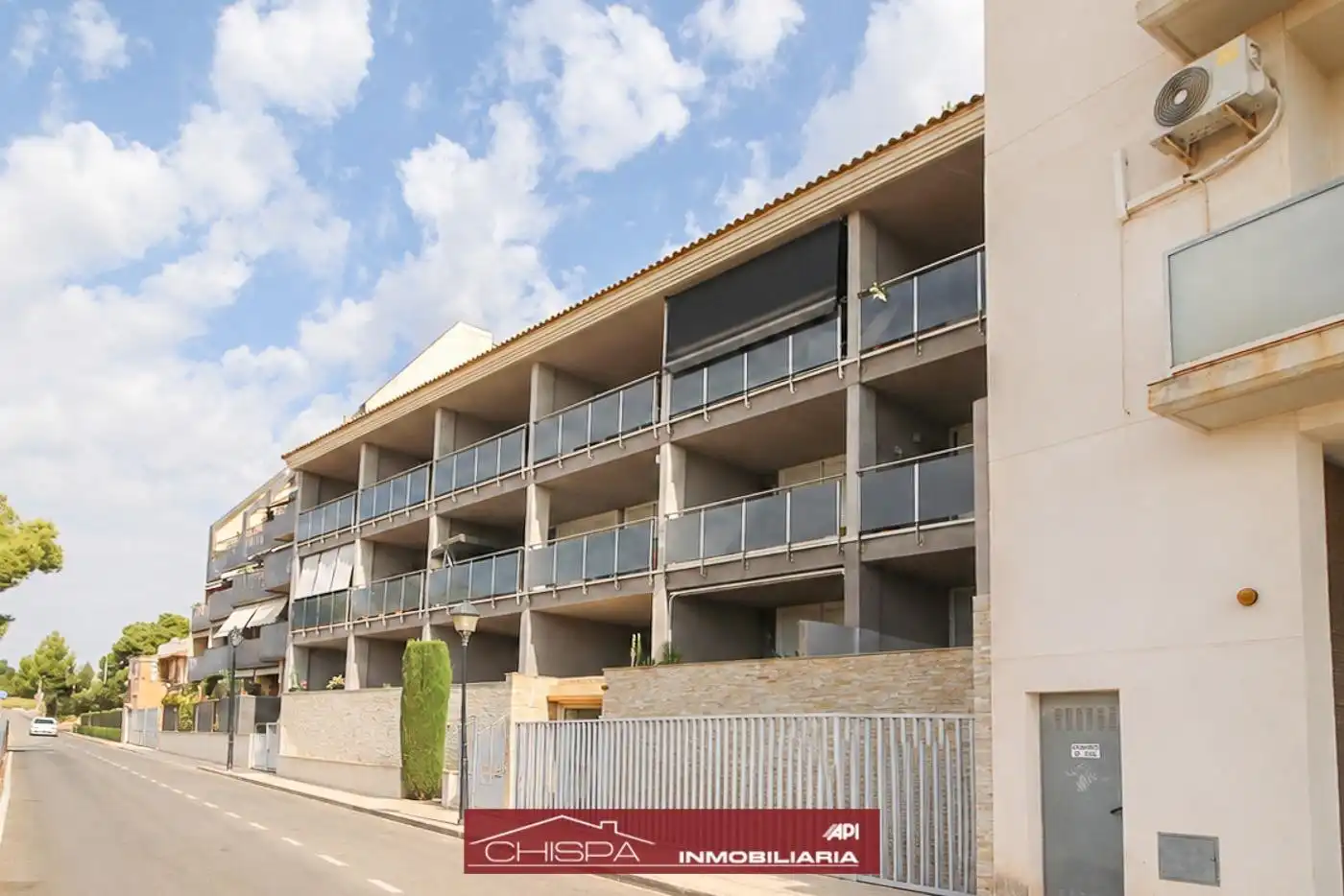 Vista exterior de Piso en venta en Náquera con Terraza, Trastero y Piscina comunitaria