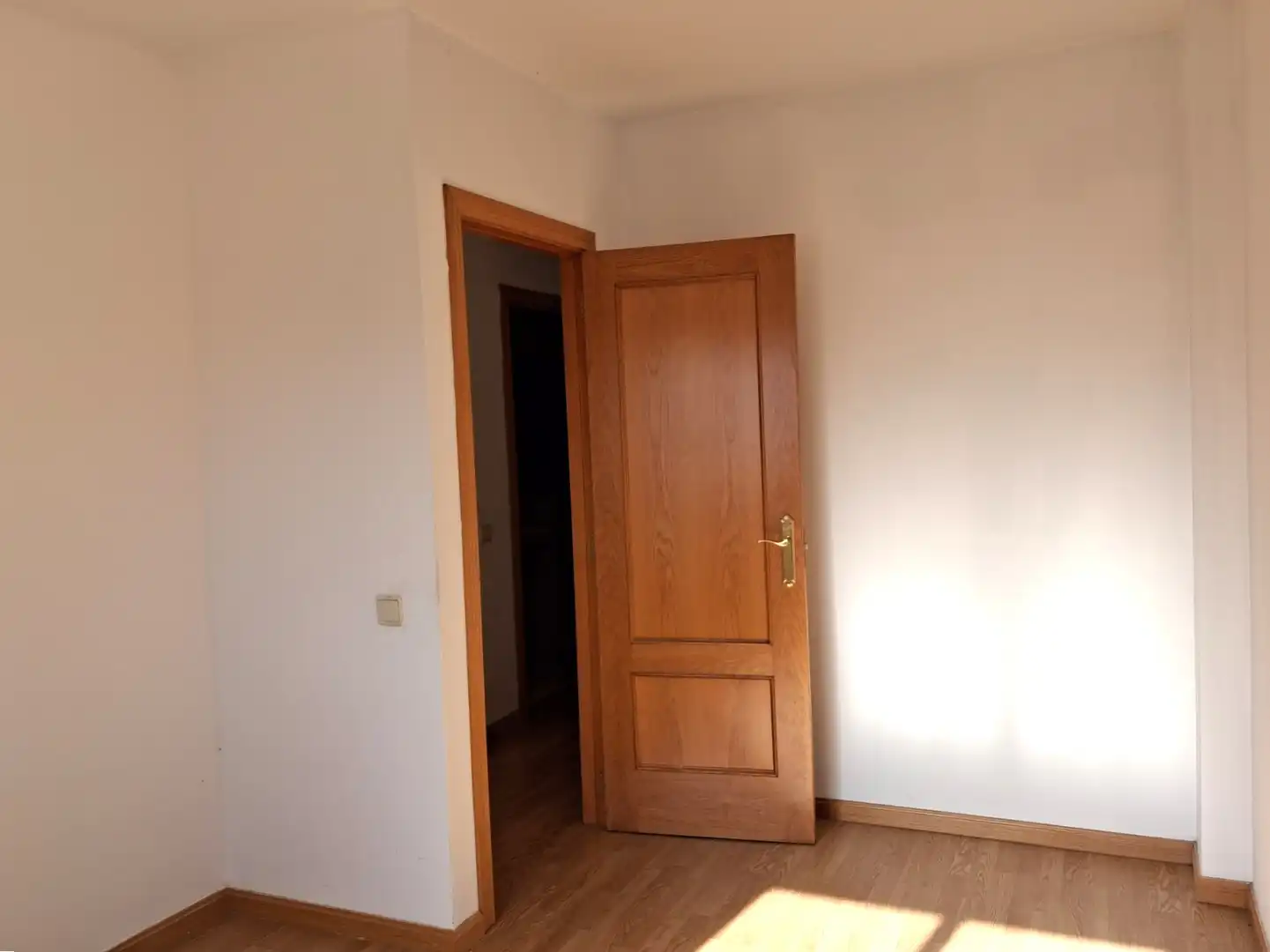 Casa adosada en venta en Osera de Ebro con Calefacción, Parquet y Terraza