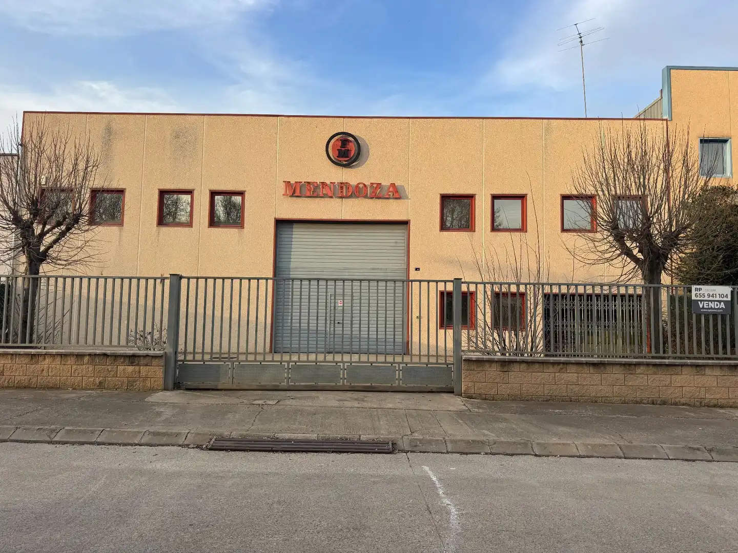 Nave industrielle à vendre à canigo