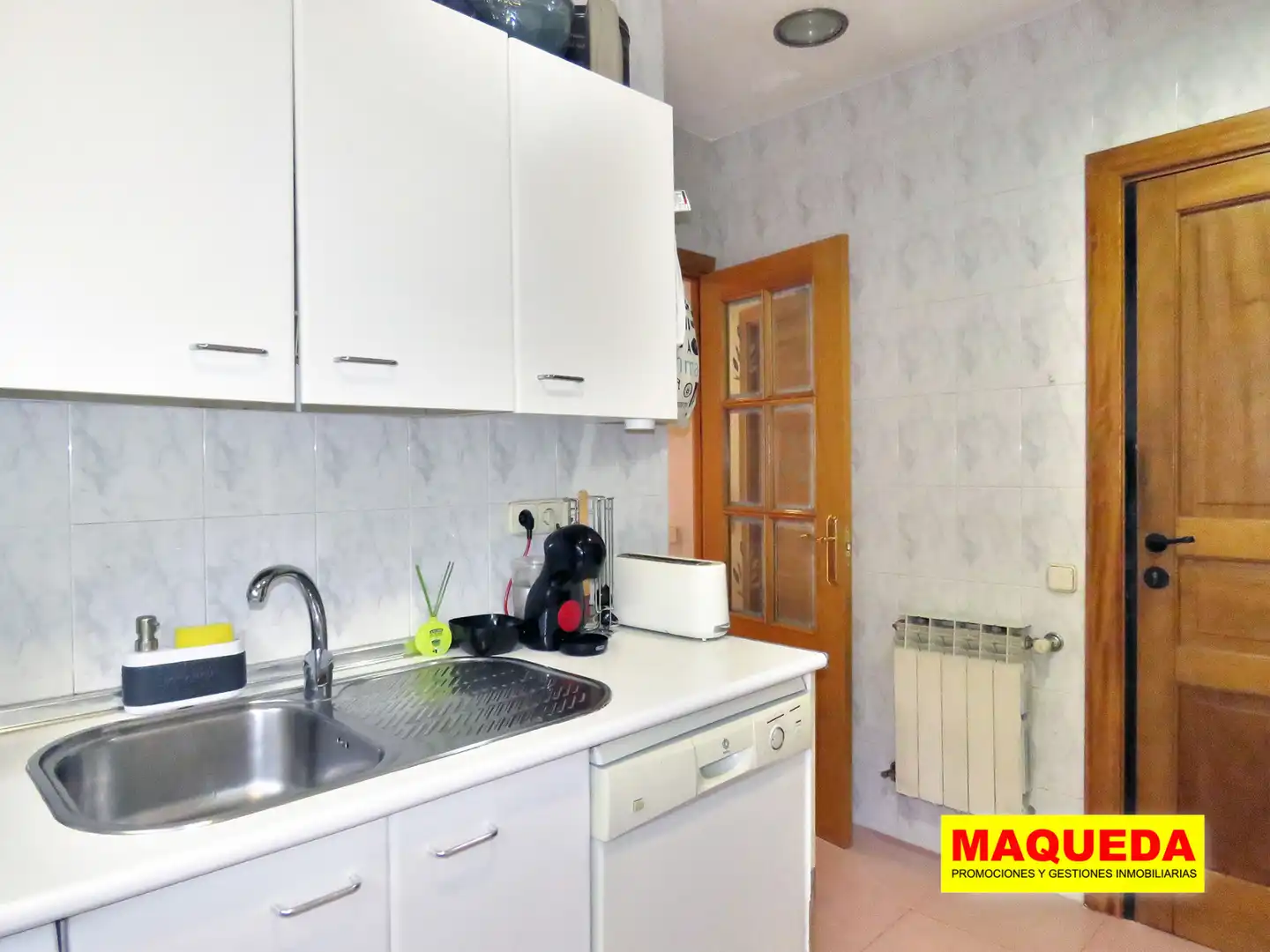 Kitchen of Houses for sale in Majadahonda  with Heating, Private garden and Swimming Pool