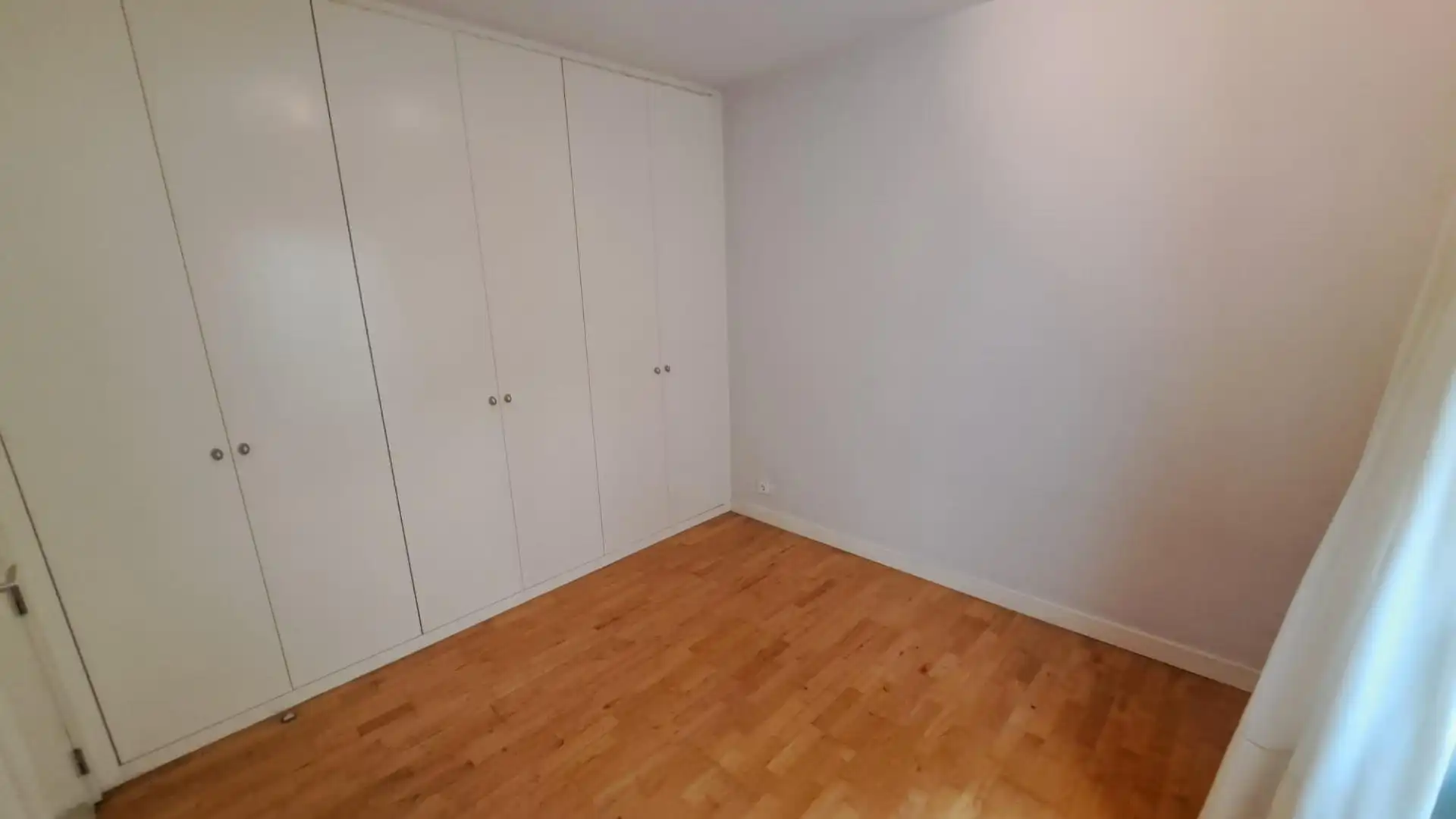 Habitación de Piso en venta en Valencia con Aire acondicionado, Calefacción y Jardín privado