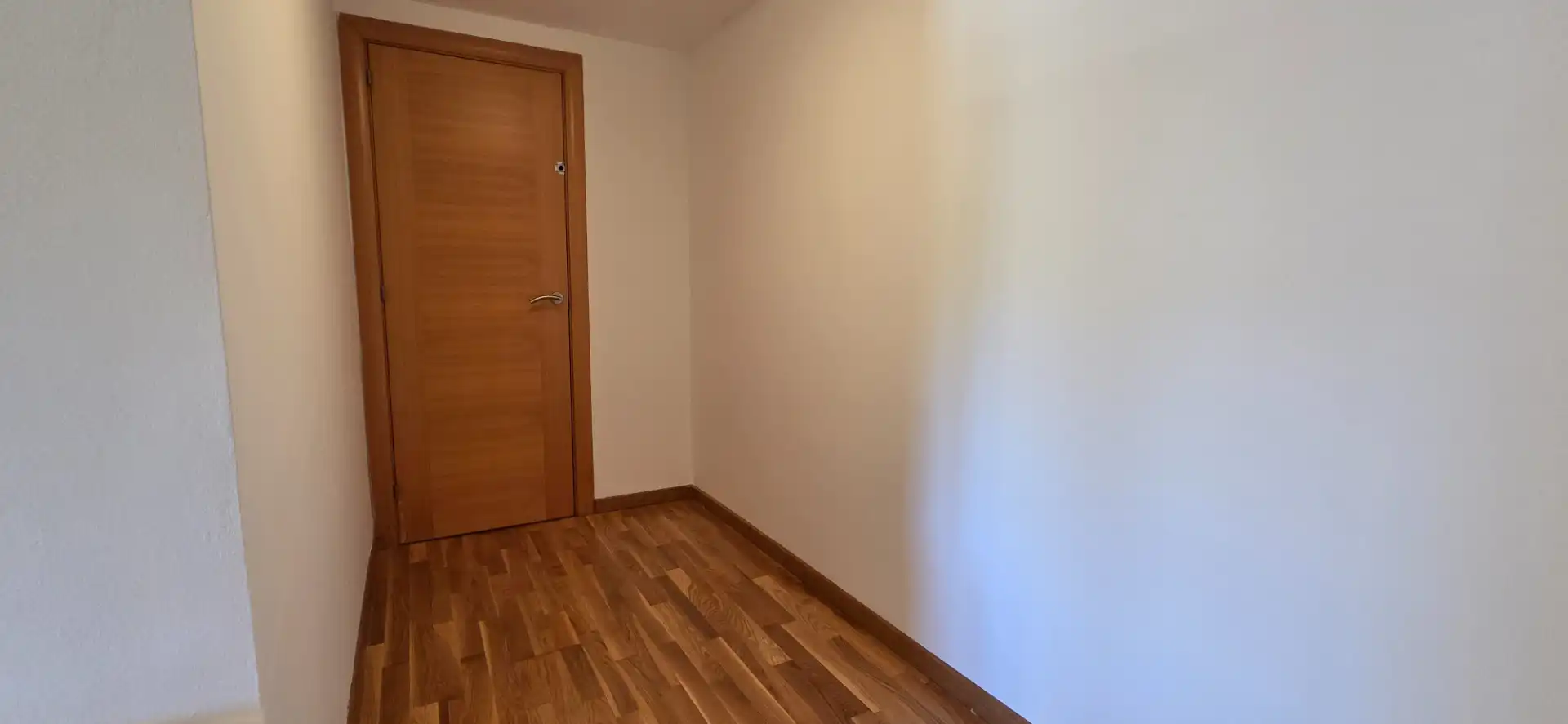 Maisonette zum Verkauf in Barcelona mit Klimaanlage, Heizung und Parkett